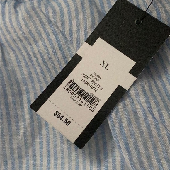 Crown & Ivy Shorts - Picture 2 of 3